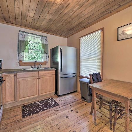 Pet-Friendly Cottage With Fire Pit - 3 Mi To Siu! คาร์บอนเดล ภายนอก รูปภาพ