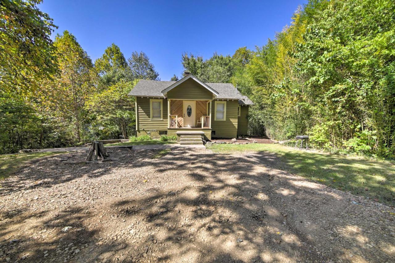 Pet-Friendly Cottage With Fire Pit - 3 Mi To Siu! คาร์บอนเดล ภายนอก รูปภาพ