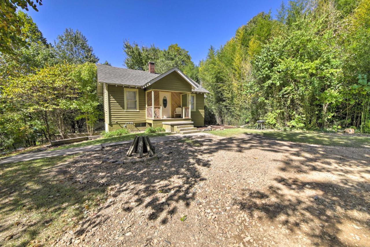 Pet-Friendly Cottage With Fire Pit - 3 Mi To Siu! คาร์บอนเดล ภายนอก รูปภาพ